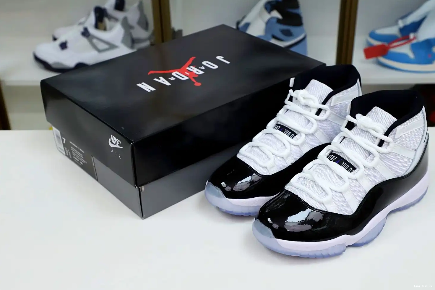 RETRO 2018 Kimikick 'CONCORD' AIR JORDAN 11 0730